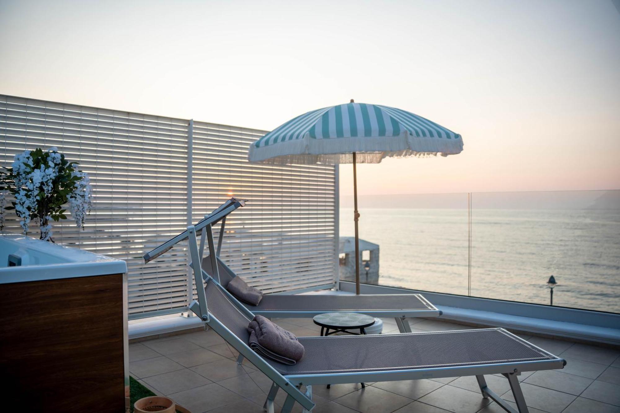 Amare Luxury And Vista Mare Apartamento Bari